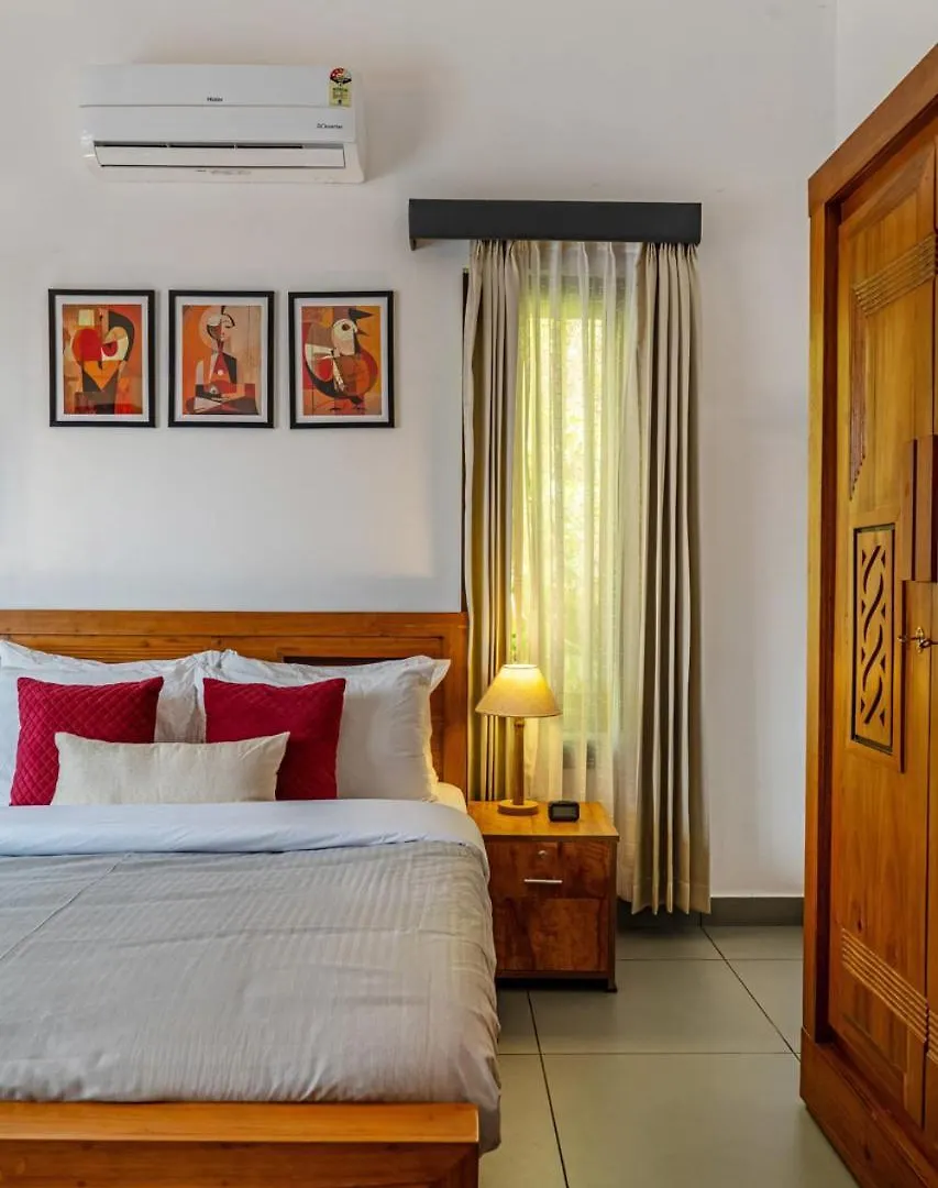 Stayvista At Lagoons Villa With Lawn, Pool, Wifi Kozhikode