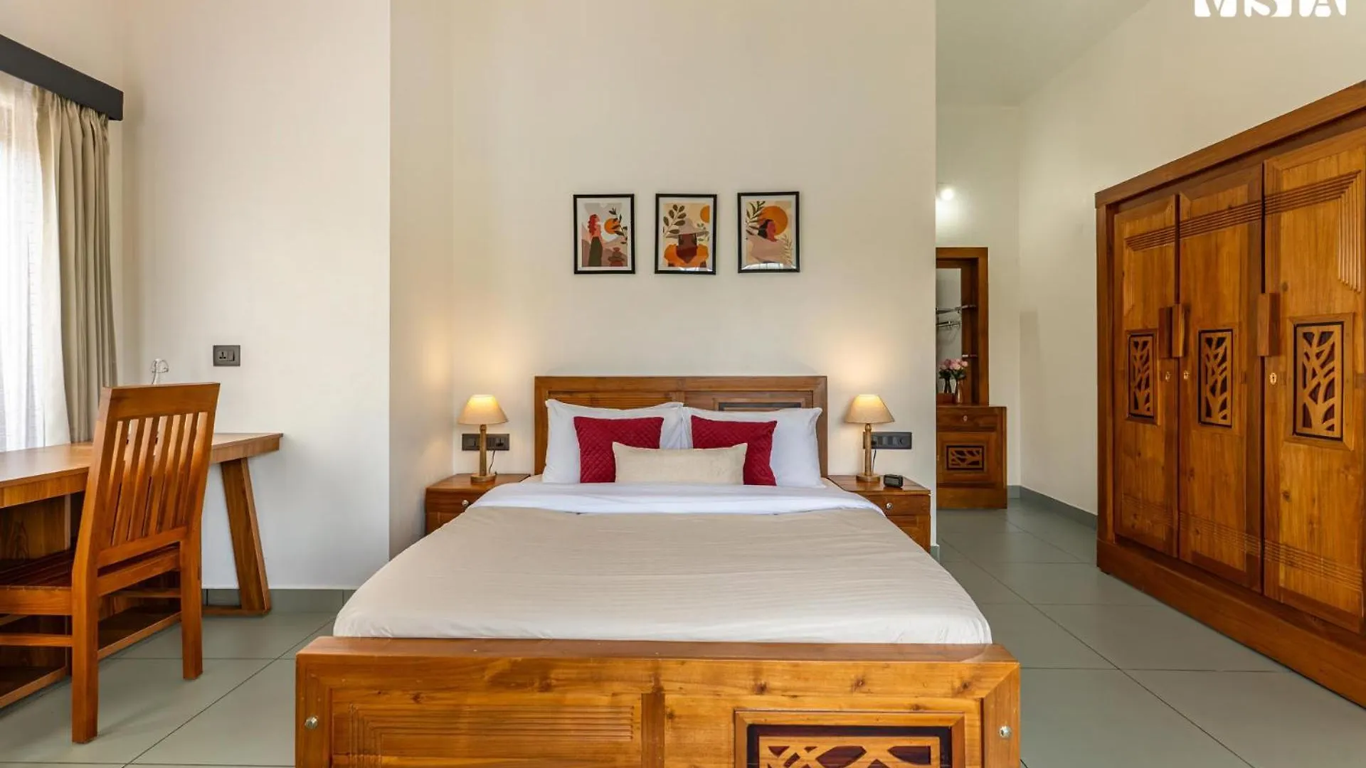 Stayvista At Lagoons Villa With Lawn, Pool, Wifi Kozhikode