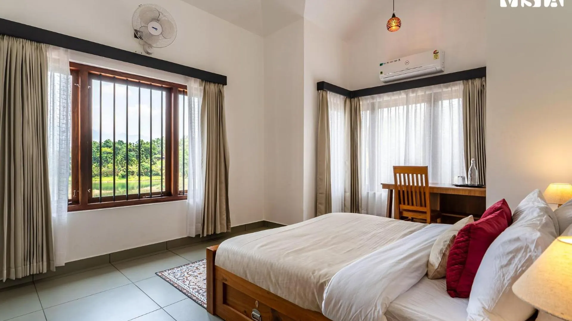 Stayvista At Lagoons Villa With Lawn, Pool, Wifi Kozhikode India
